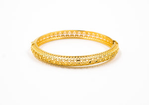 womens gold clamp bracelet 