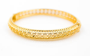 gold clamp bracelet 