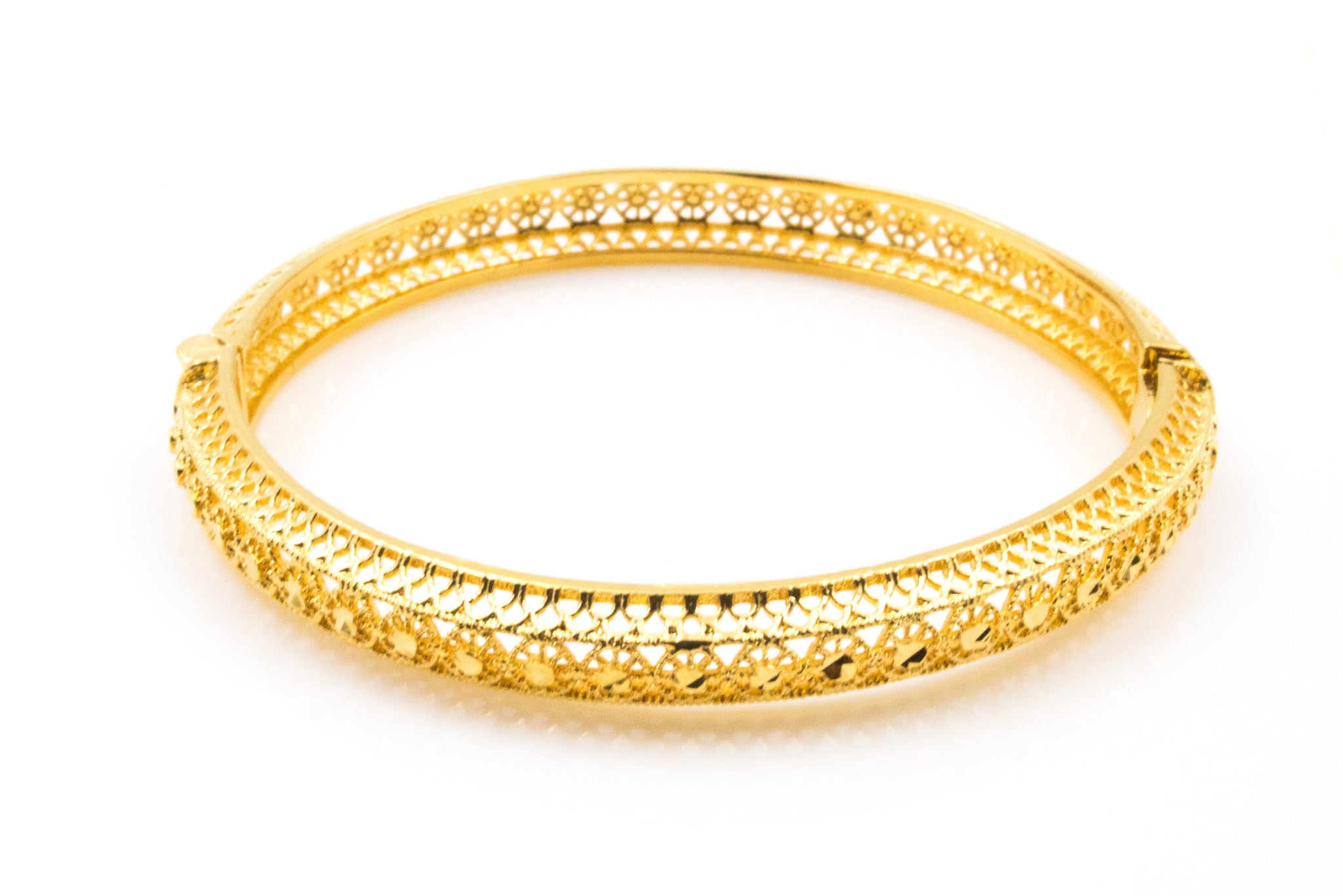 gold clasp bracelet womens